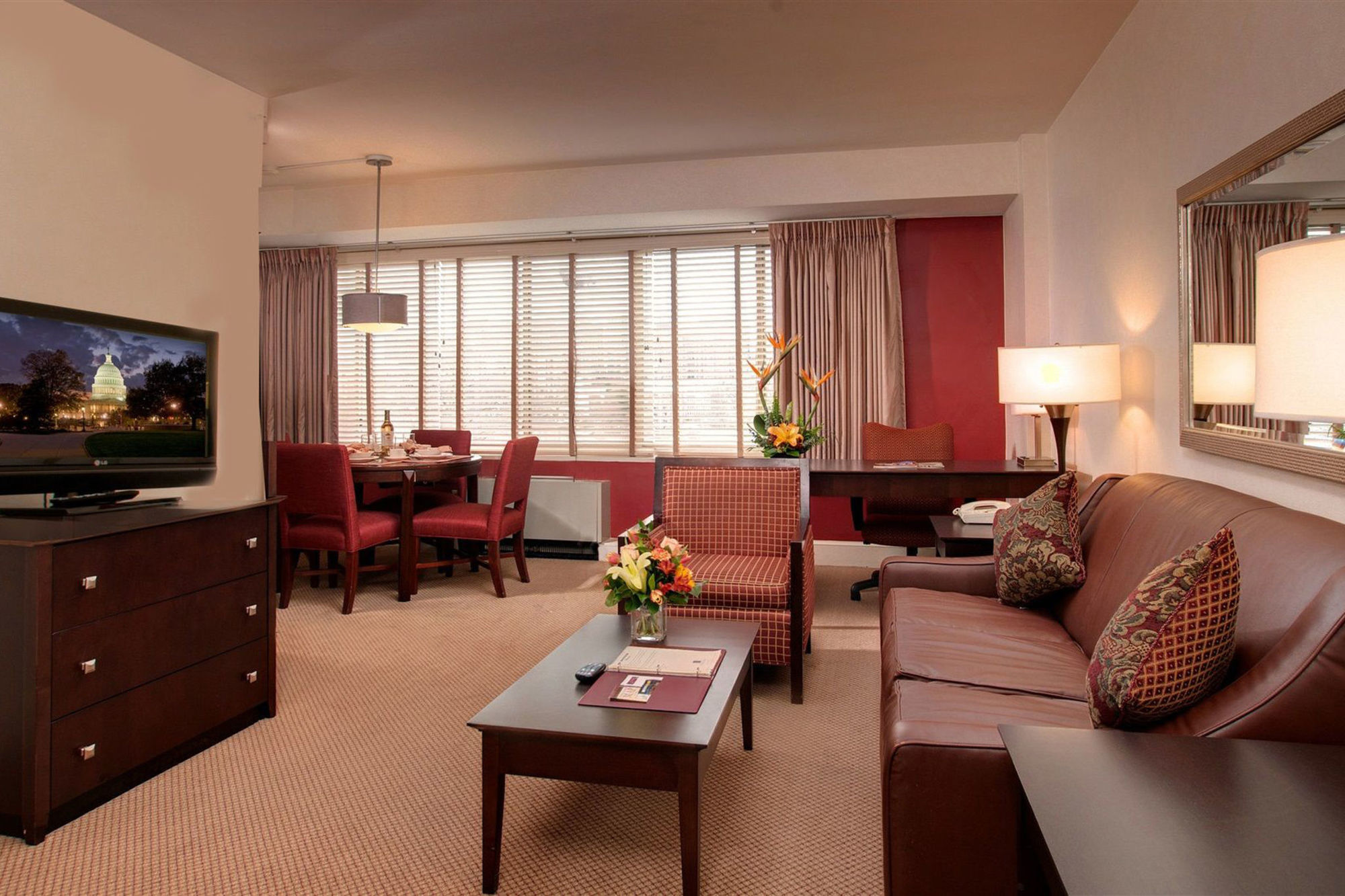 The Virginian Suites, Ascend Hotel Collection Arlington Bilik gambar